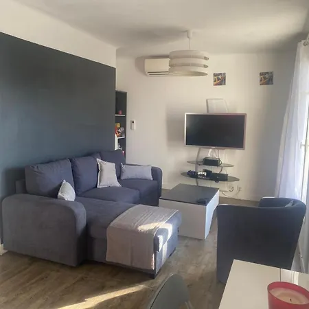 3 Pieces A Croix Des Gardes Apartment *